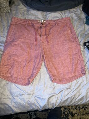 Men's Flat Front Linen-Blend Shorts in Rose Pink